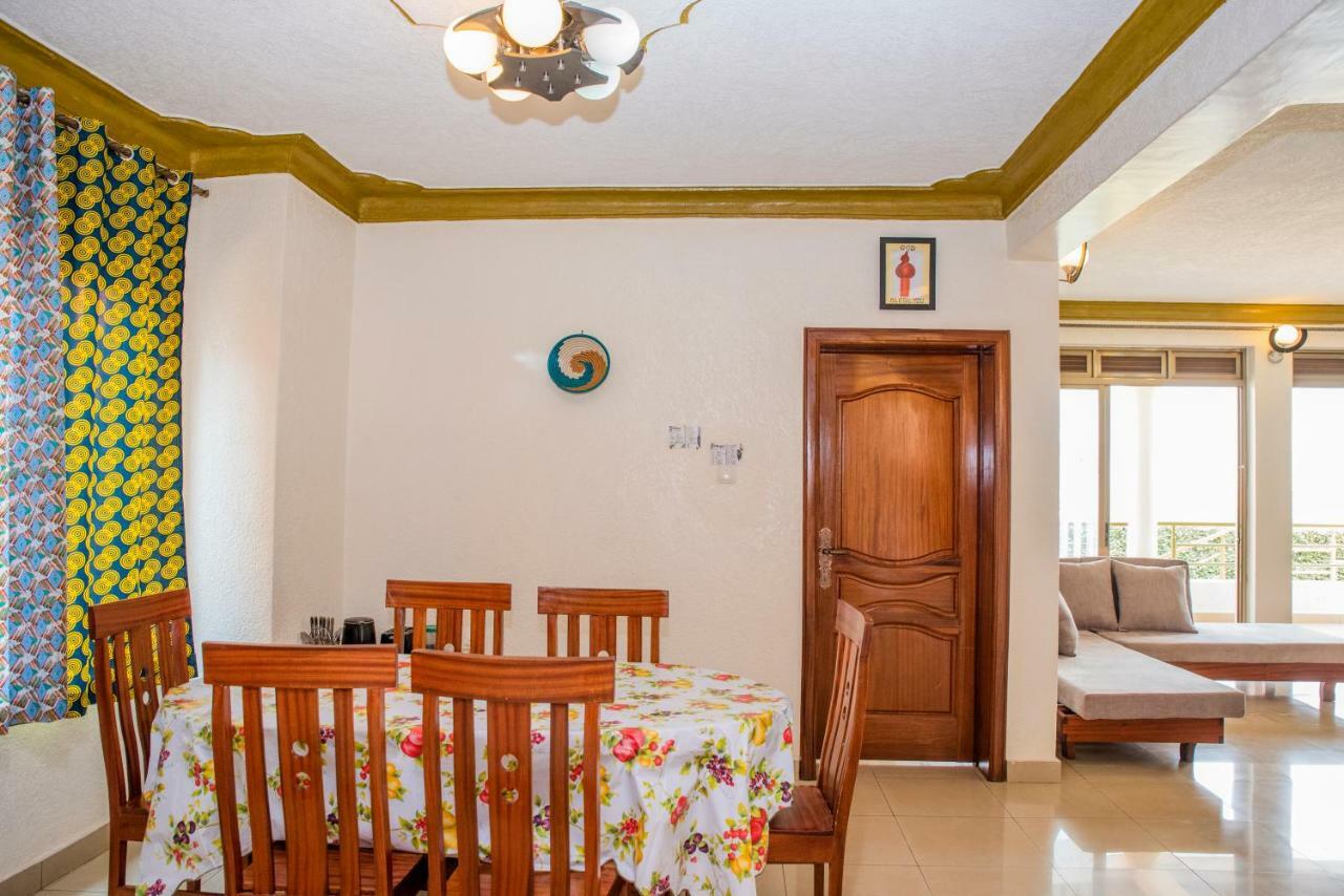 Ostello Kigali Castle Esterno foto