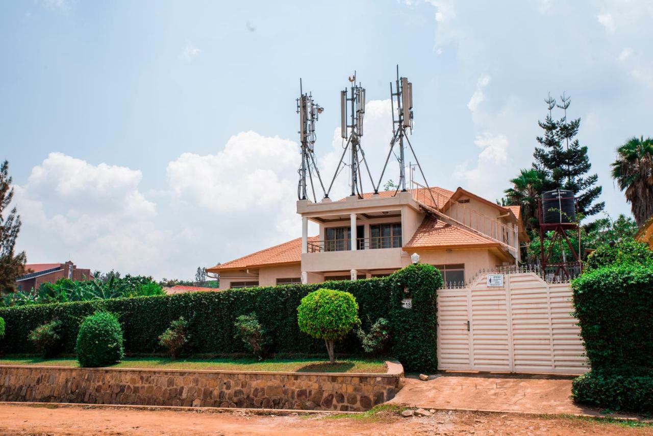 Ostello Kigali Castle Esterno foto