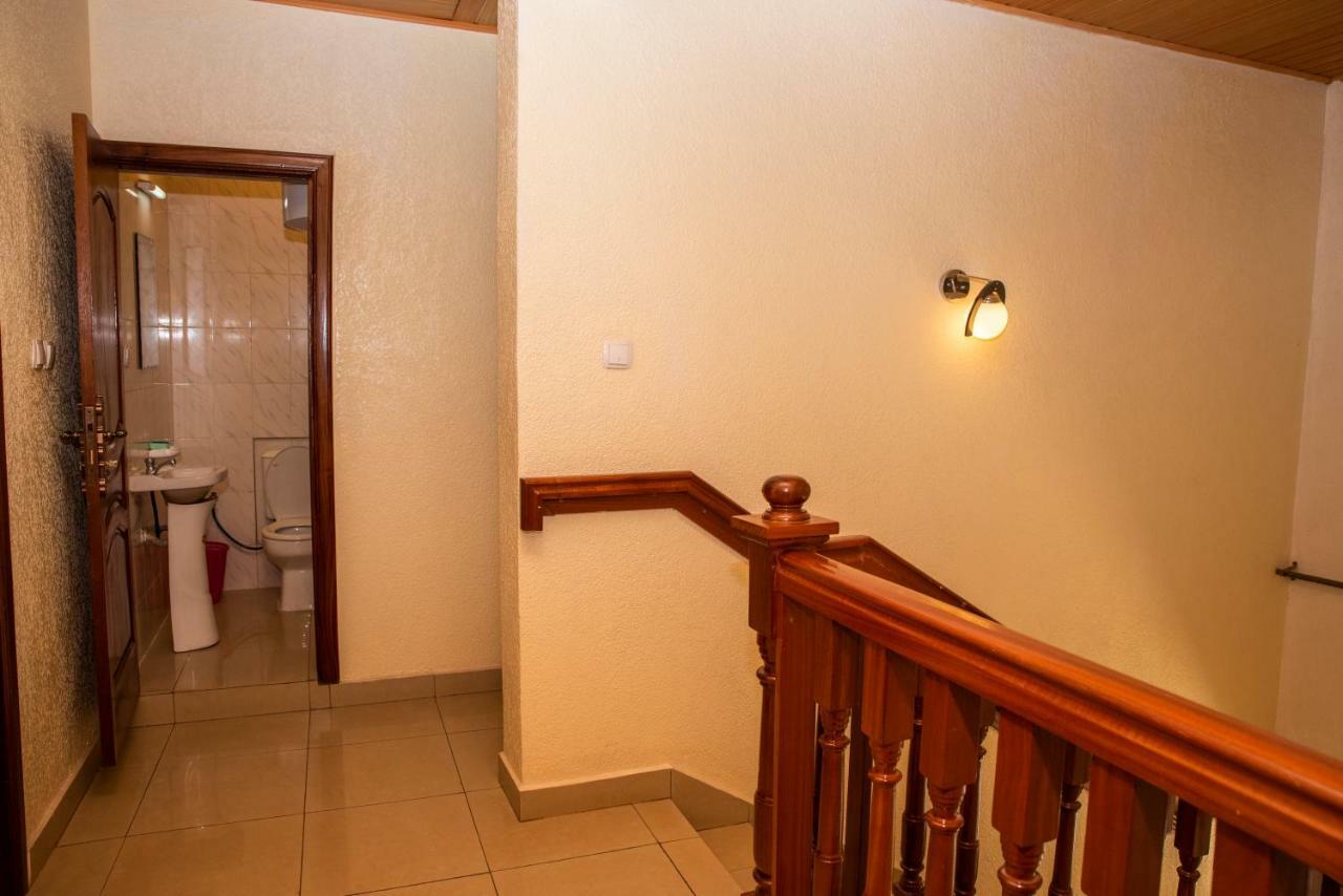 Ostello Kigali Castle Esterno foto