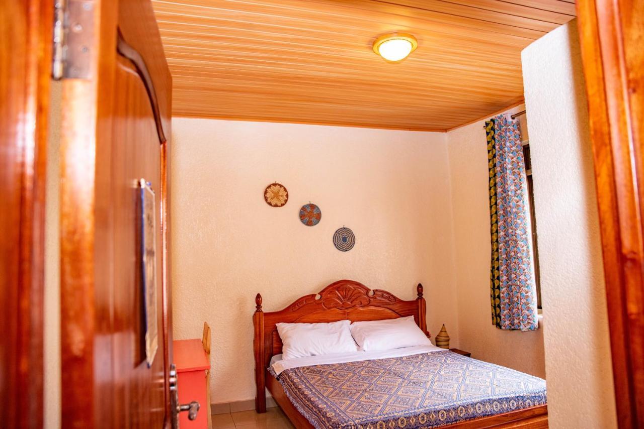 Ostello Kigali Castle Esterno foto