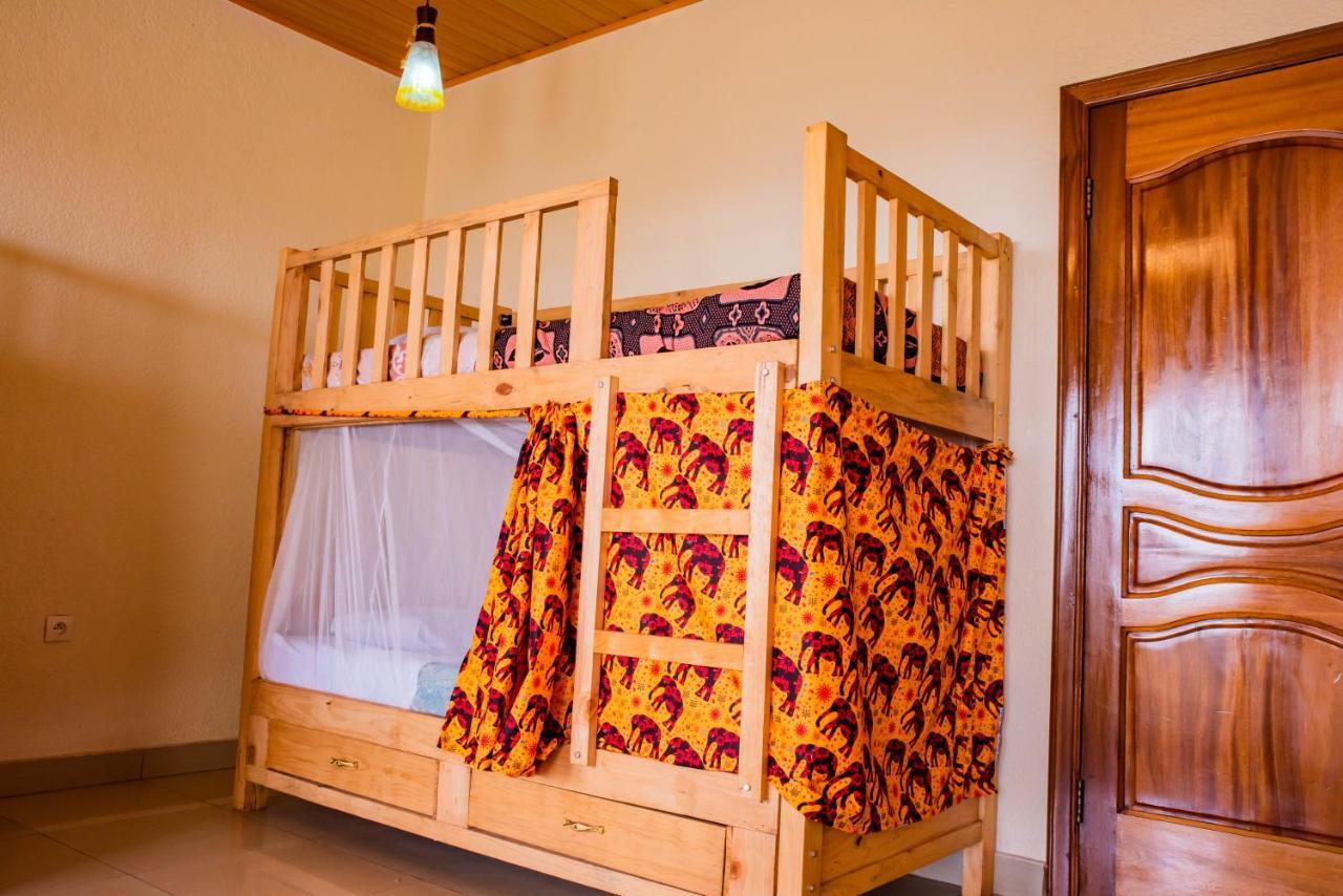 Ostello Kigali Castle Esterno foto